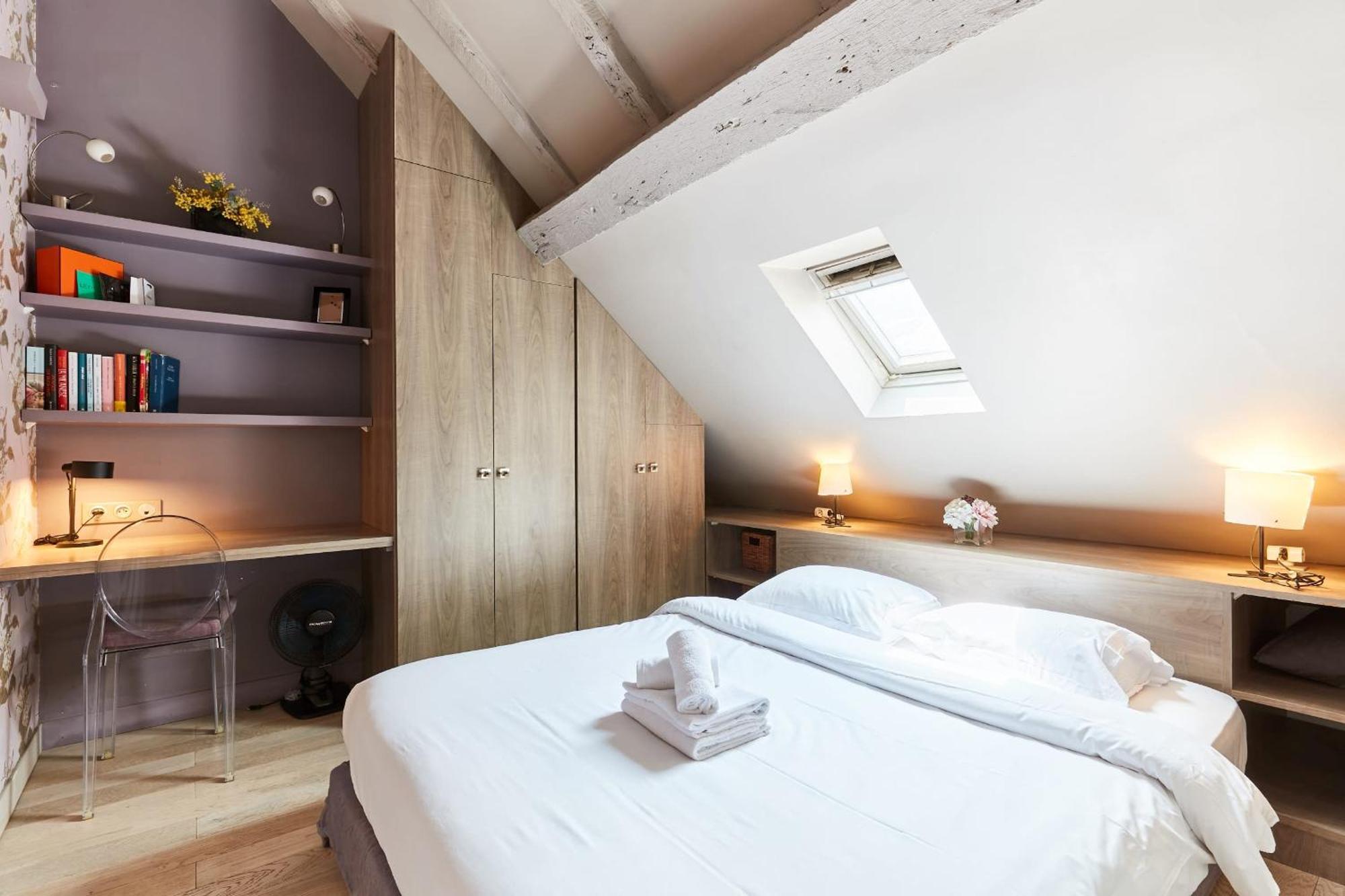 Place Des Vosges - 1Br With Balcony - Cityapartmentstay Paris Exterior foto