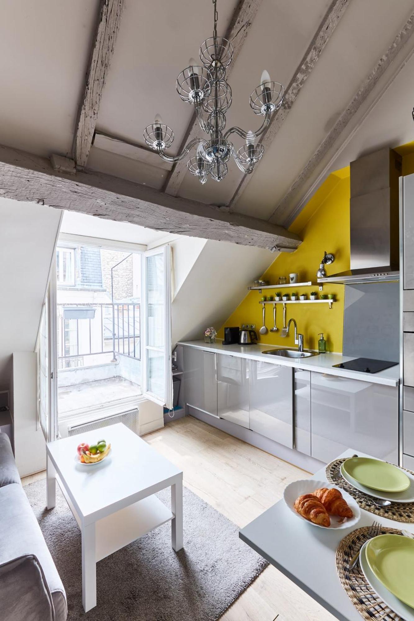 Place Des Vosges - 1Br With Balcony - Cityapartmentstay Paris Exterior foto